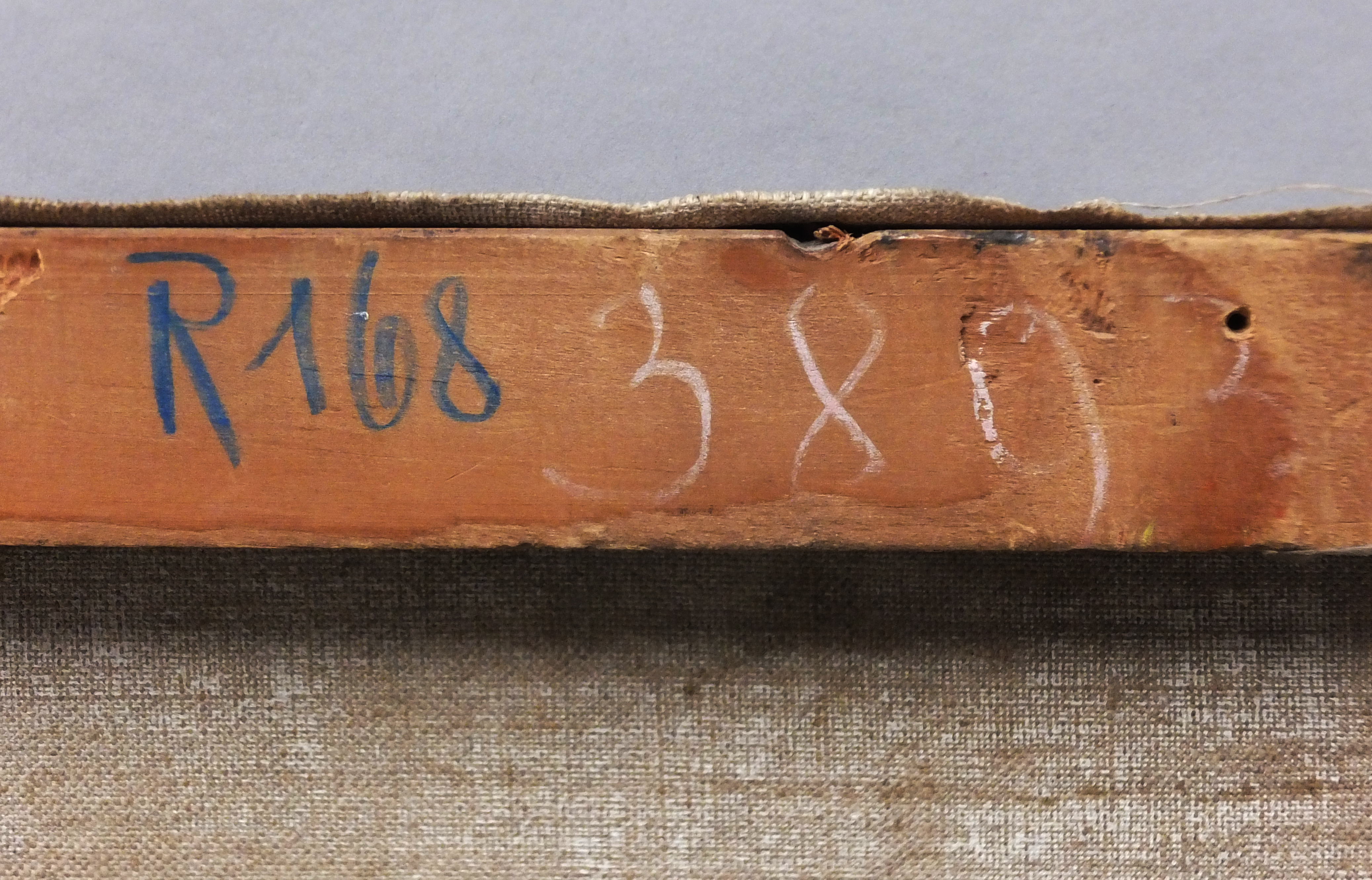 mnr/MNR00980/MNR 980_c_MuseeduLouvre_détail inscription 3.jpg